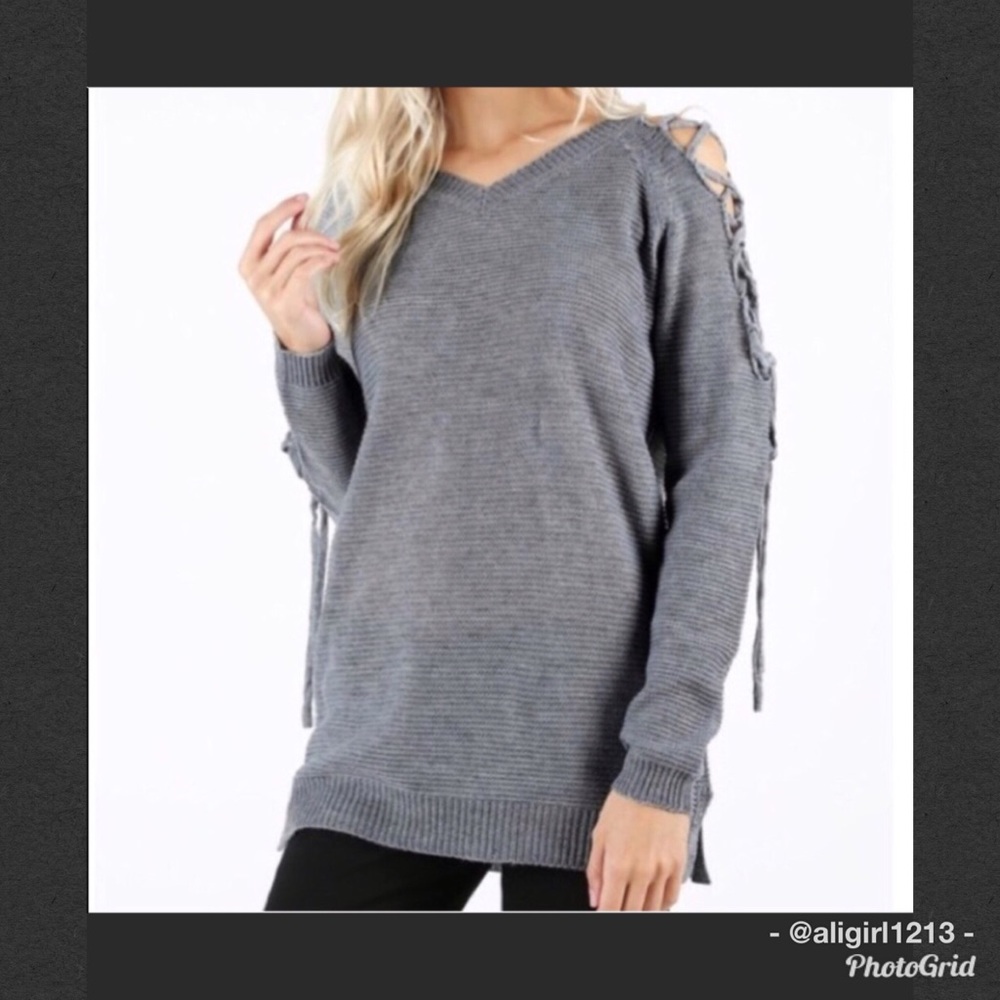 LAST 2 - Lace Up Shoulder Top